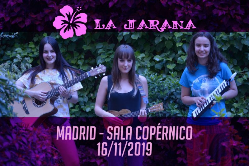 las tres componentes de la jarana, en una foto con sus instrumentos musicales